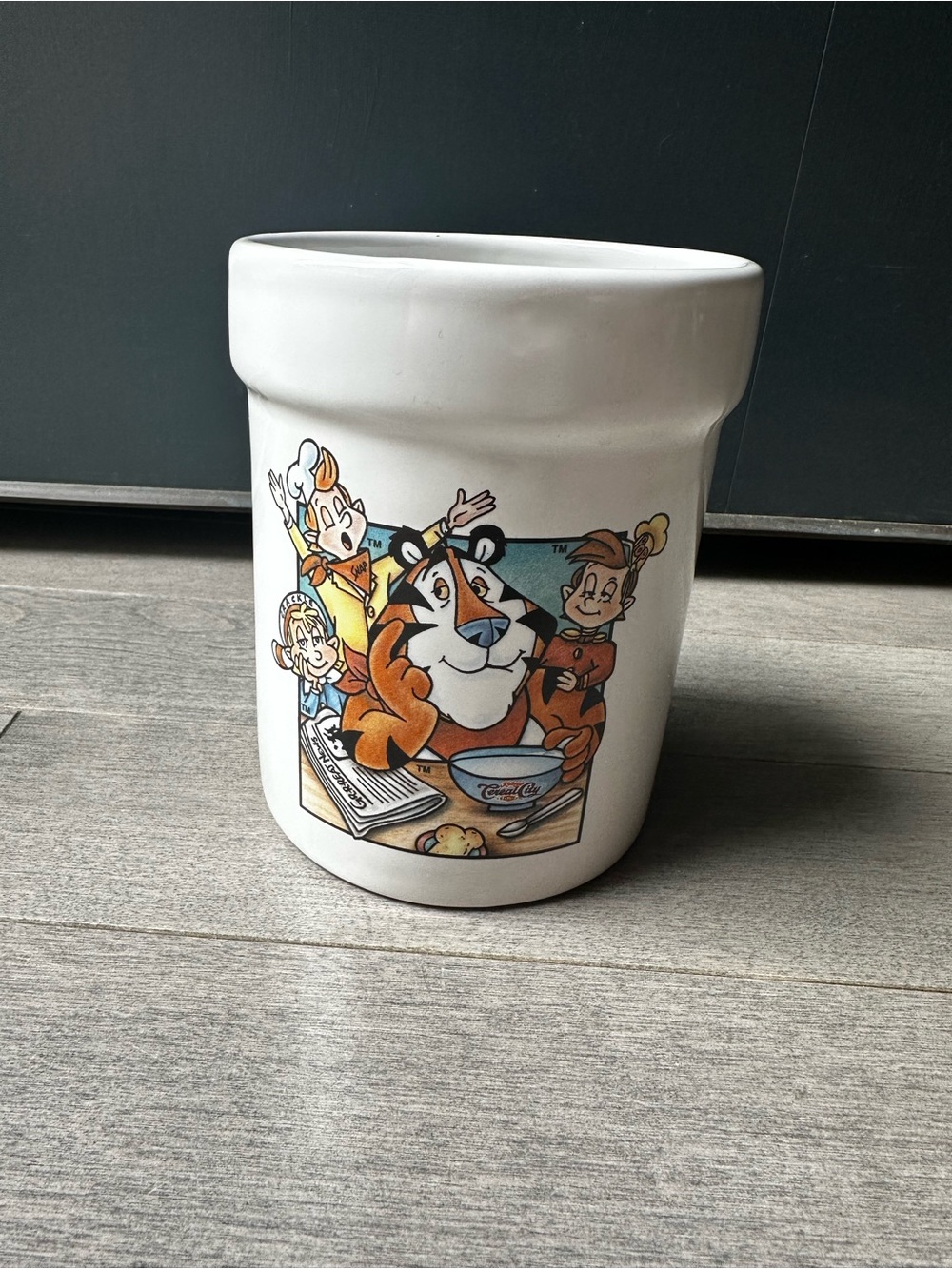 Vintage Kelloggs Frosted Flakes Ceramic Utensil Holder Tony The Tiger